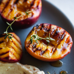 Grilled Peaches with Vanilla Maple Mascarpone